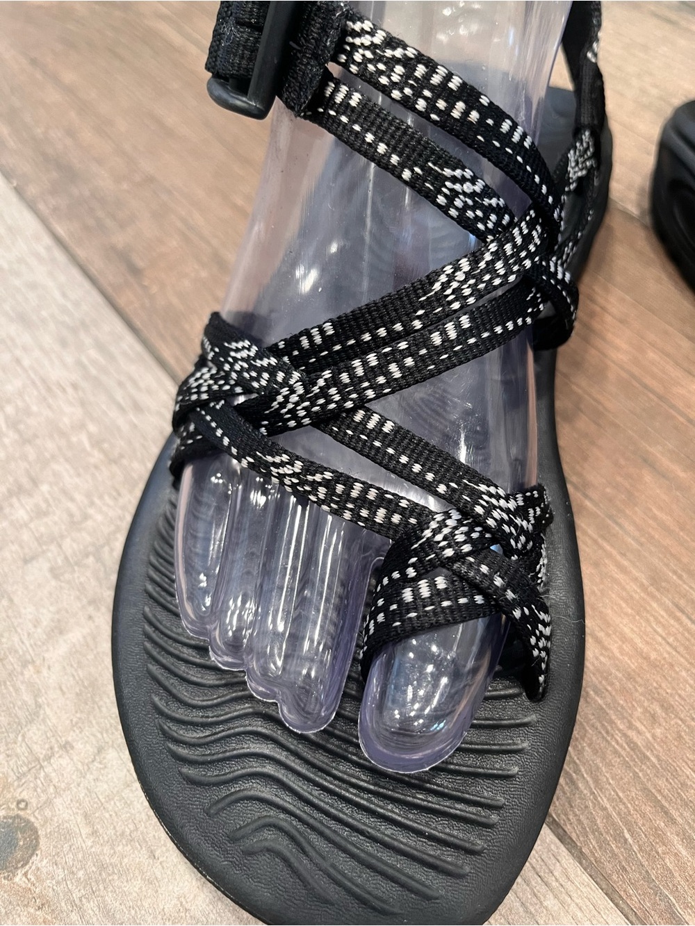Chaco ZX/3 Womens Sz 7 Shoes Black & Ivory Adjustable Outdoor Hiking Sandals - Picture 2 of 7